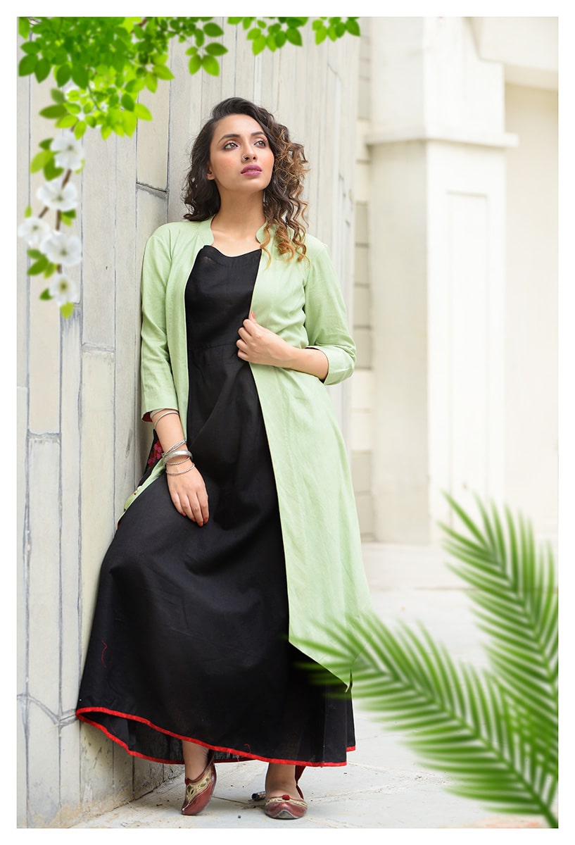 Asymmetric jacket with a inner