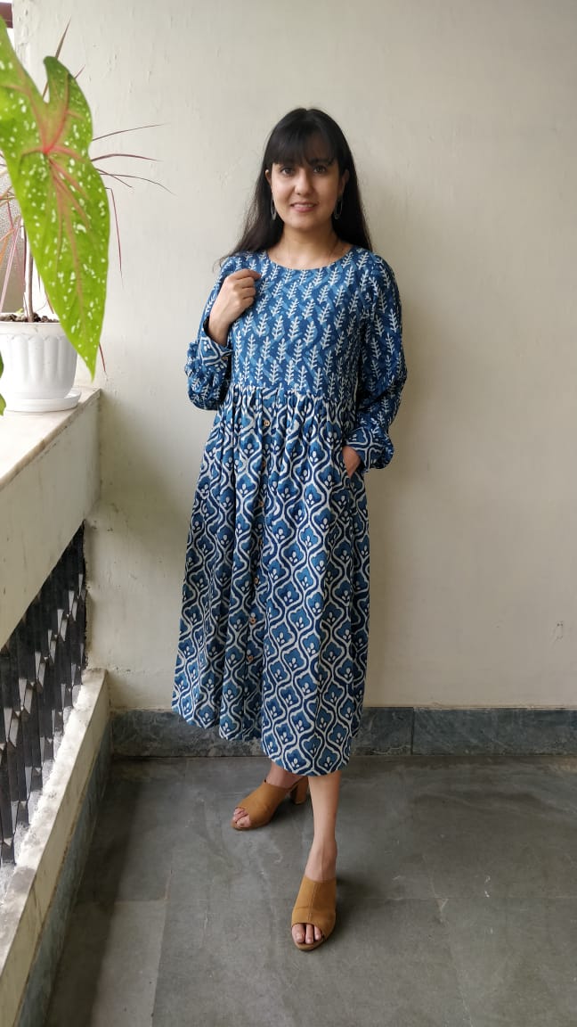 BUTTON DOWN HAND BLOCK PRINTED INDIGO DRESS WITH CUFFED SLEEVES