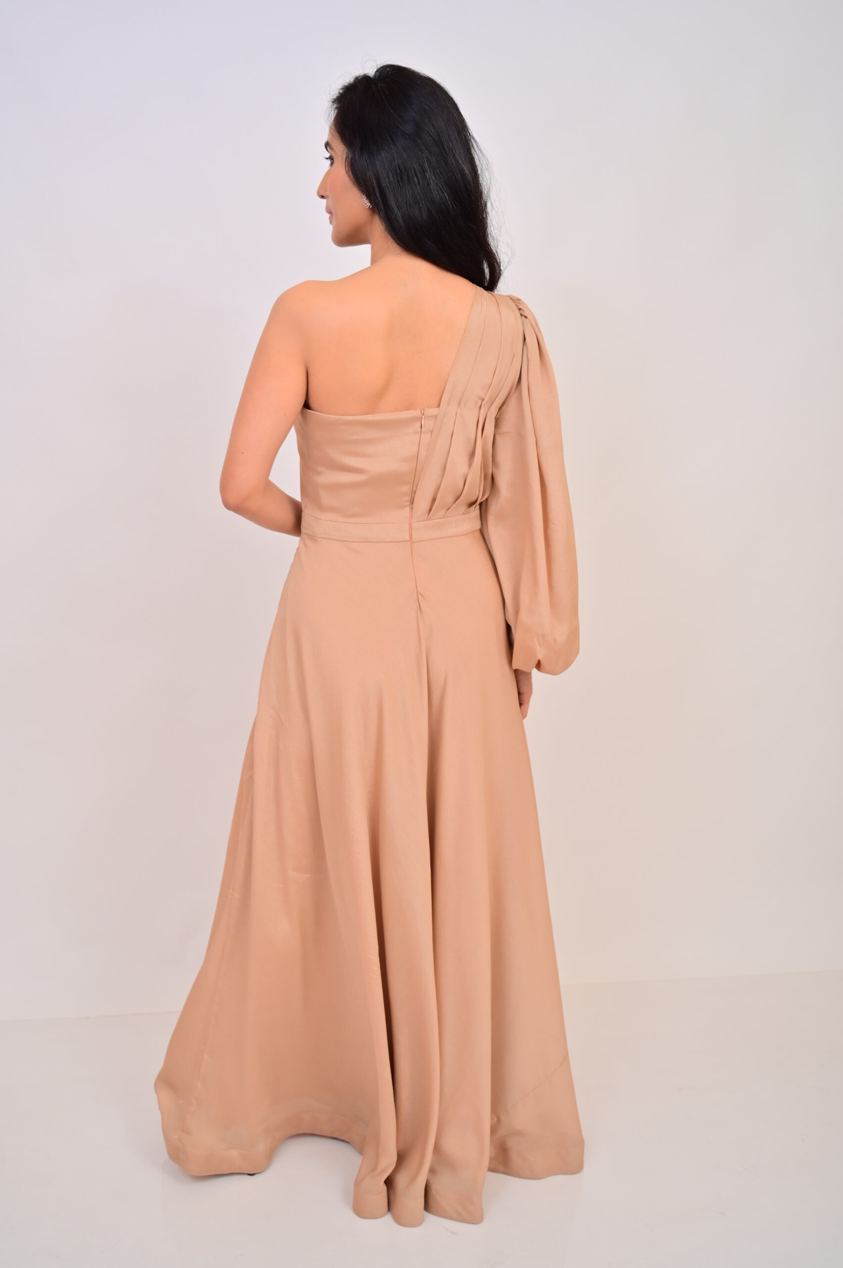 One shoulder gown - Image 2
