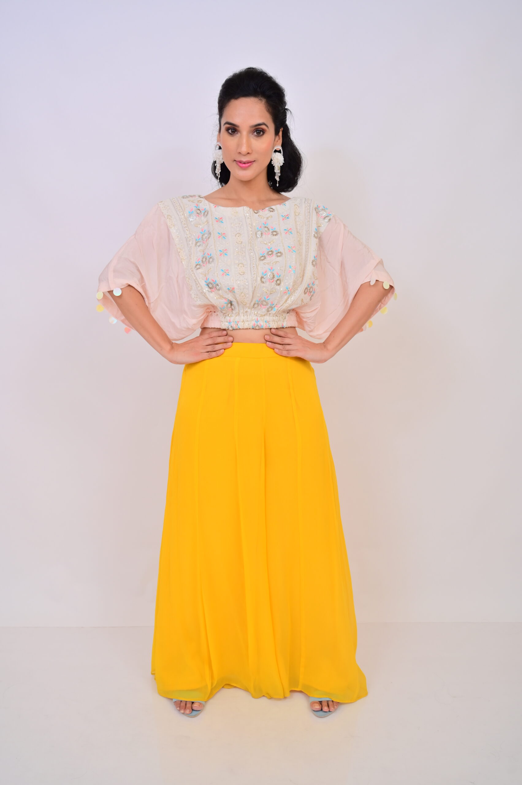 Kaftan top with Skirt pallazo - Image 3
