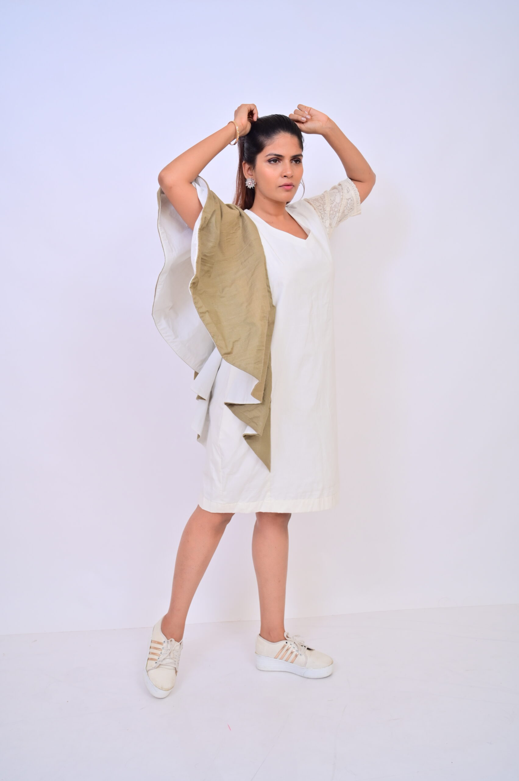 Ruffle sleeve dress - Image 5